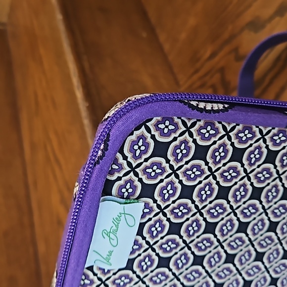 Vera Bradley iPad/tablet/laptop case - Picture 7 of 7